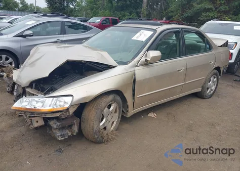 2000 Honda Accord 3.0 Ex from USA, damaged, VIN 1HGCG1655YA081764
